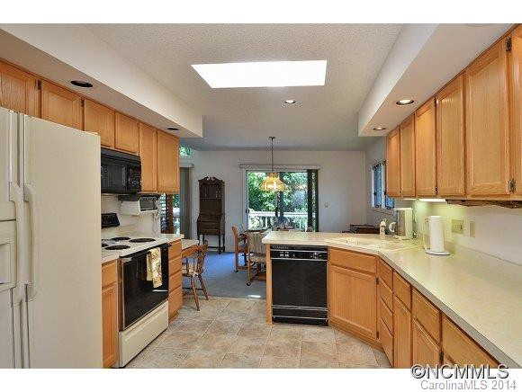 418 Ledgemont Court - Photo 9