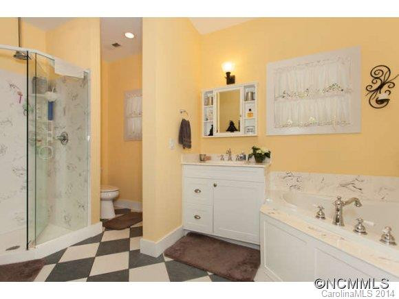 685 Winding Creek Drive - Photo 11