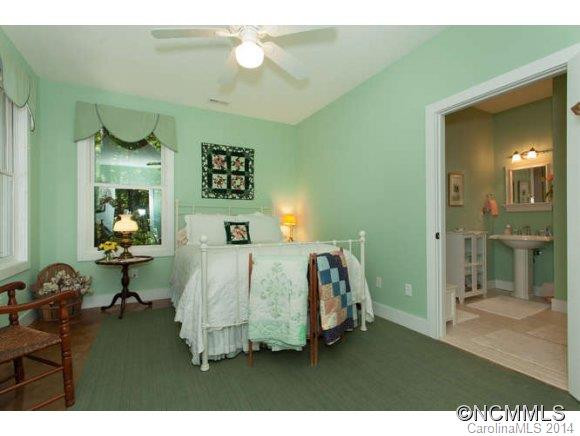 685 Winding Creek Drive - Photo 13