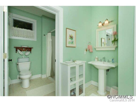 685 Winding Creek Drive - Photo 16