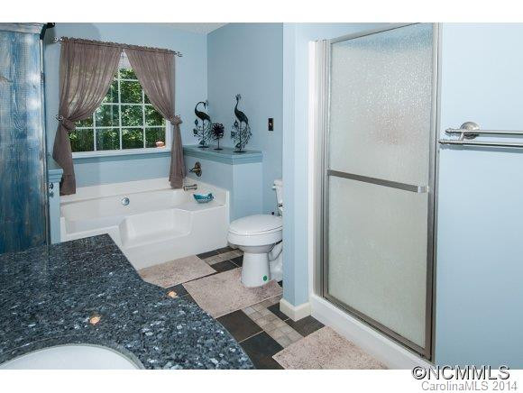 28 Sue Drive - Photo 13