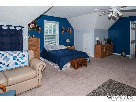 28 Sue Drive - Photo 15
