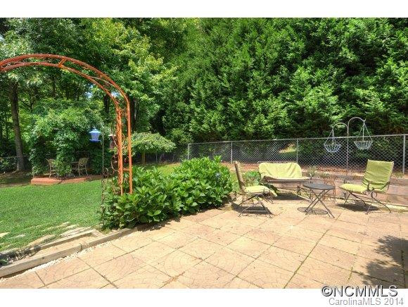 28 Sue Drive - Photo 23