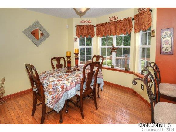 28 Sue Drive - Photo 6