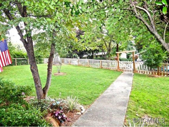 29 Chiles Avenue - Photo 2