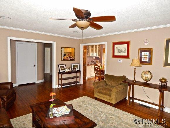 29 Chiles Avenue - Photo 3