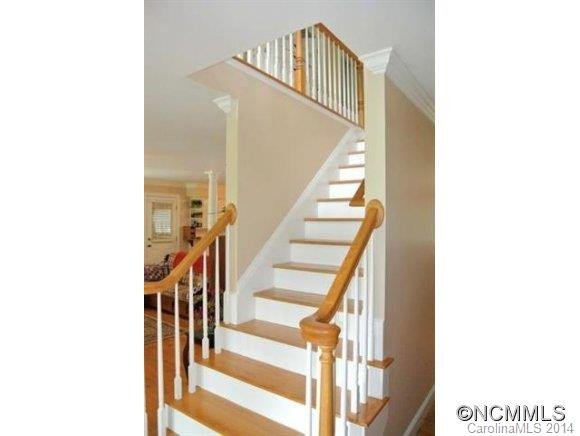 156 Overcreek Drive - Photo 14
