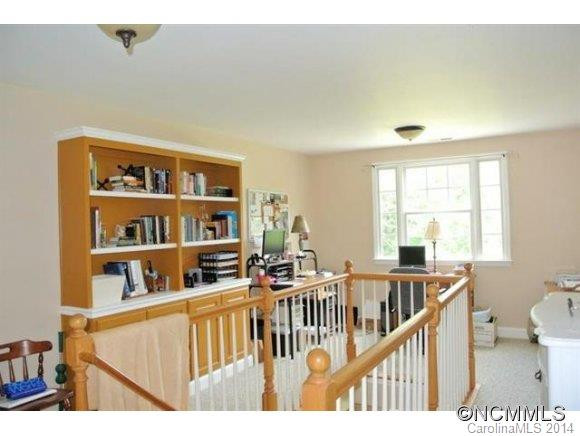 156 Overcreek Drive - Photo 15