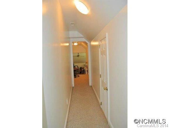 156 Overcreek Drive - Photo 19