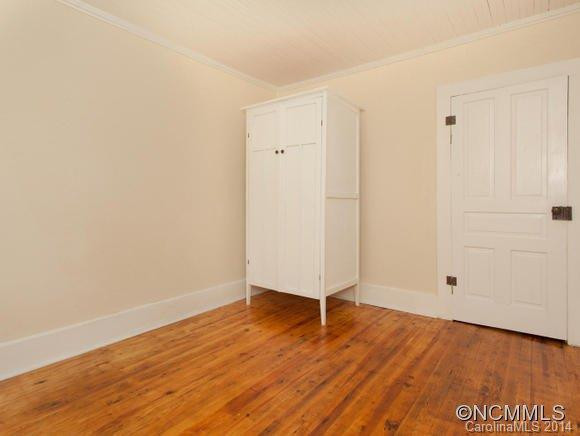 481 Forest Street - Photo 13