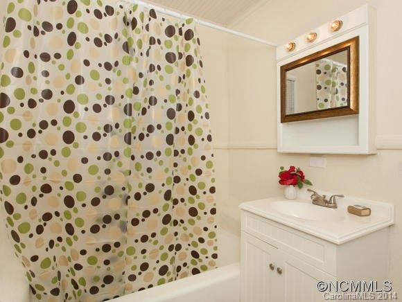 481 Forest Street - Photo 15