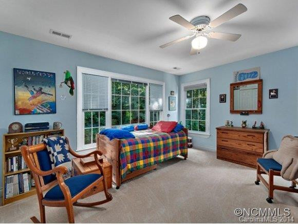 338 RED FOX CIRCLE - Photo 13