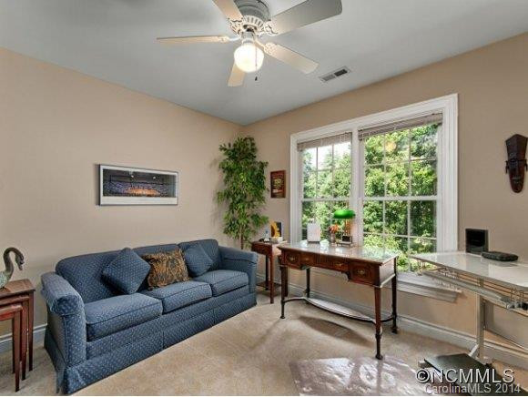 338 RED FOX CIRCLE - Photo 17