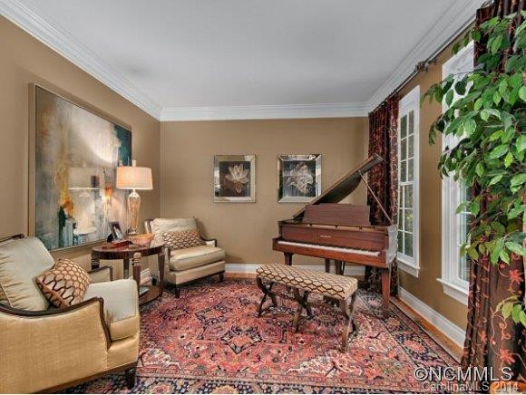 338 RED FOX CIRCLE - Photo 4