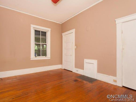 67 Woodlawn - Photo 17