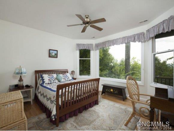 551 Hagen Drive - Photo 10