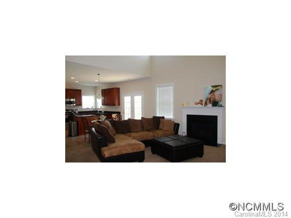 258 Roanoke Road - Photo 4