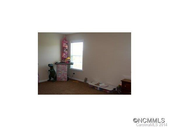 258 Roanoke Road - Photo 8