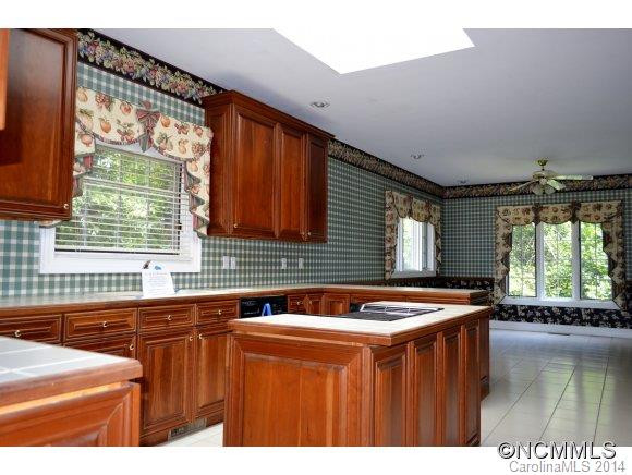 2084 NORTH RUGBY ROAD - Photo 3