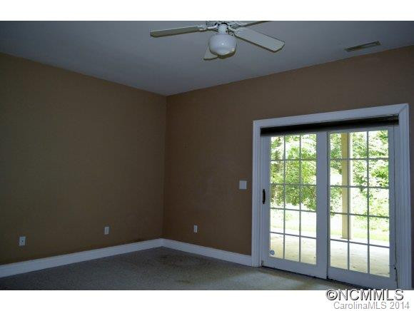 2084 NORTH RUGBY ROAD - Photo 9
