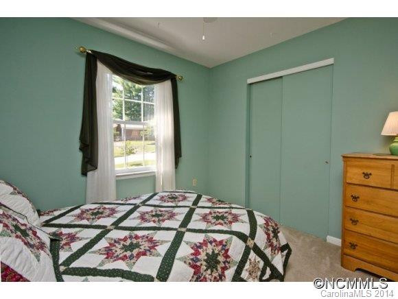 149 Castlerock - Photo 12
