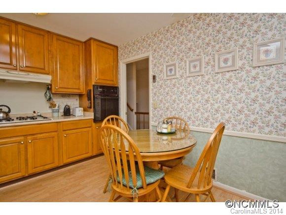 149 Castlerock - Photo 7