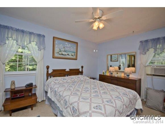 149 Castlerock - Photo 9