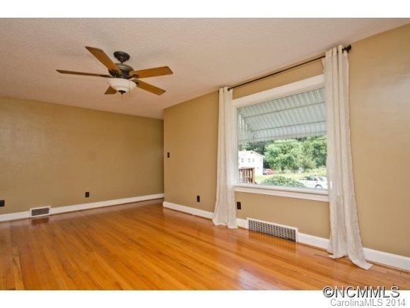 207 Brevard Road - Photo 8
