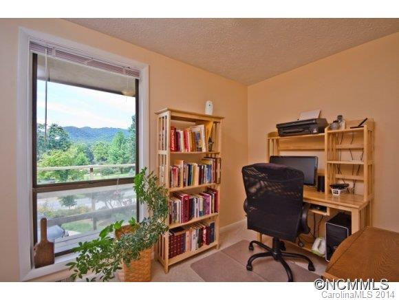 599 Crum Drive - Photo 13