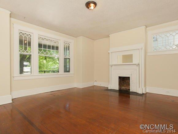 220 Broadway St - Photo 3