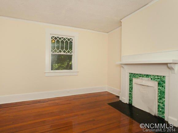 220 Broadway St - Photo 5