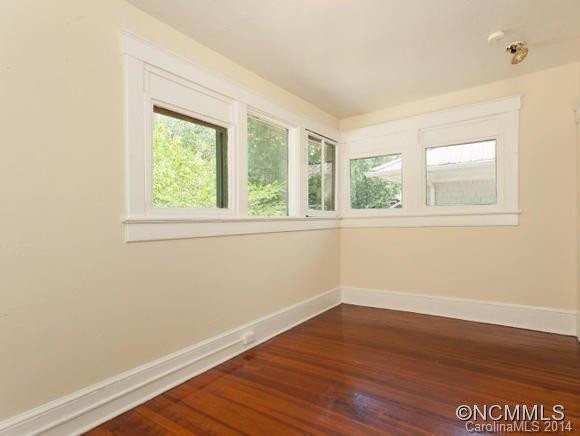 220 Broadway St - Photo 7