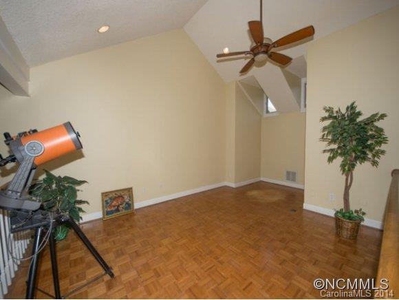 118 GLENBROOK - Photo 18