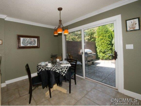 118 GLENBROOK - Photo 5