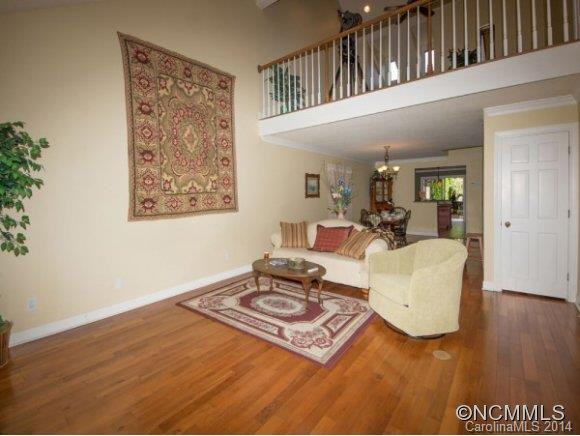 118 GLENBROOK - Photo 8