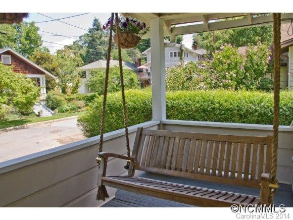 132 Evelyn Pl - Photo 2