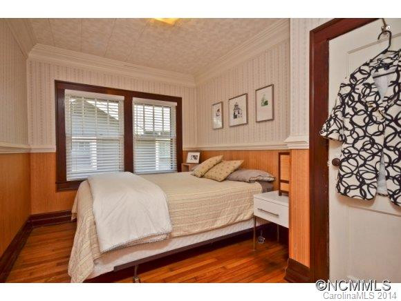 132 Evelyn Pl - Photo 9