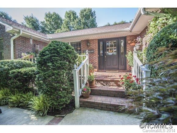 105 Racine Place - Photo 2