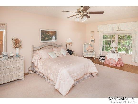 105 Racine Place - Photo 14