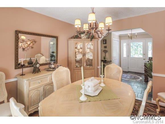 105 Racine Place - Photo 8