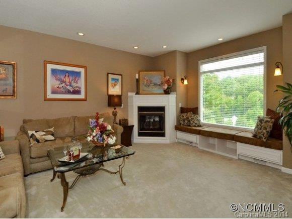 20 FAIRWAY VIEW DR. - Photo 4