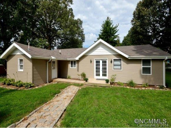 807 CAROLINA AVENUE - Photo 2