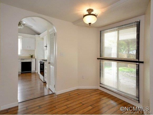 807 CAROLINA AVENUE - Photo 6