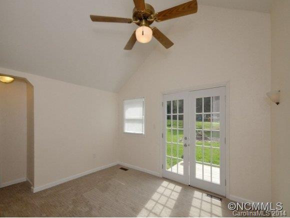 807 CAROLINA AVENUE - Photo 9