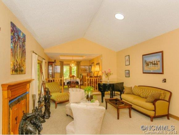 23 ROSEFIELD DR - Photo 4