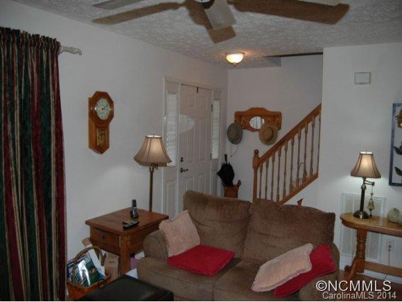239 ROSE HILL ROAD - Photo 2