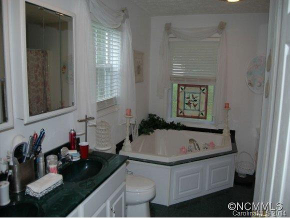 239 ROSE HILL ROAD - Photo 13