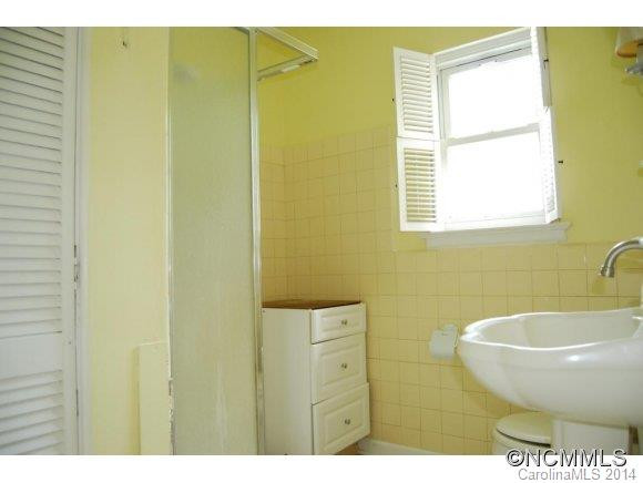 1258 Ransier Dr - Photo 11
