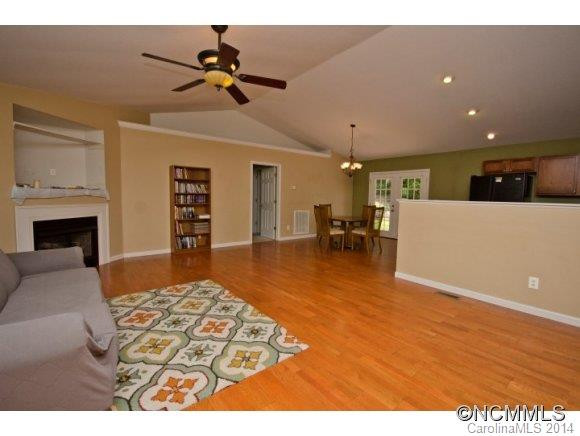 11 Willow Street - Photo 6