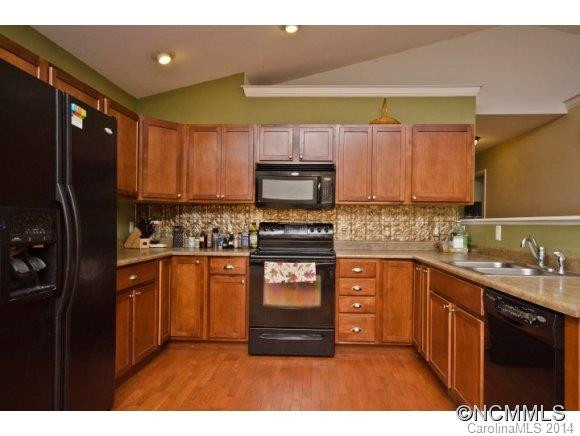 11 Willow Street - Photo 9